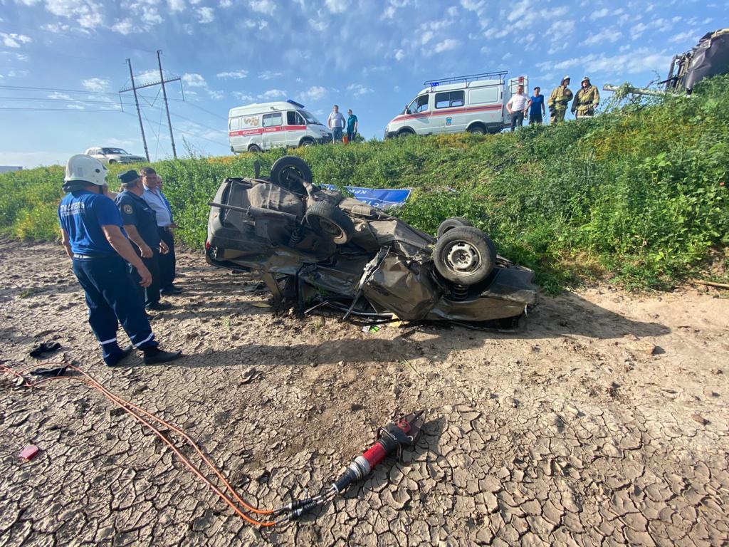 Водитель погиб во время ДТП в Ростовской области