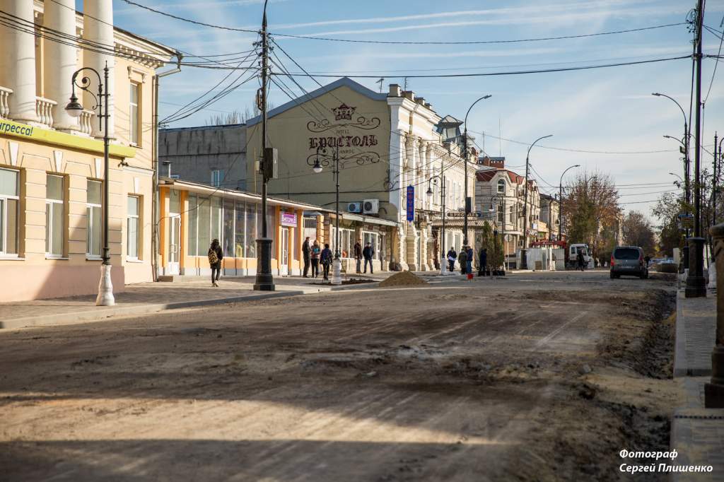 Завершить ремонт участка улицы Петровской планируют к 1 сентября