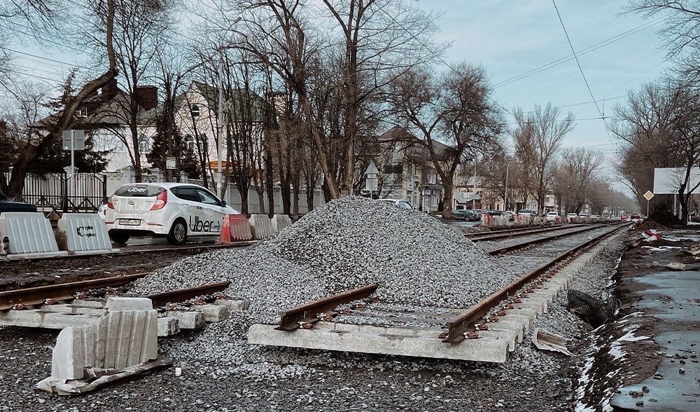 Реконструкция трамвайных путей продолжается в Таганроге