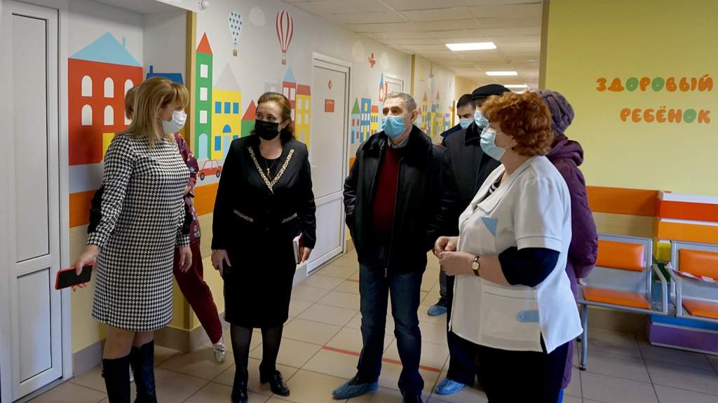 В детской поликлинике Таганрога устранят причину коммунальной аварии