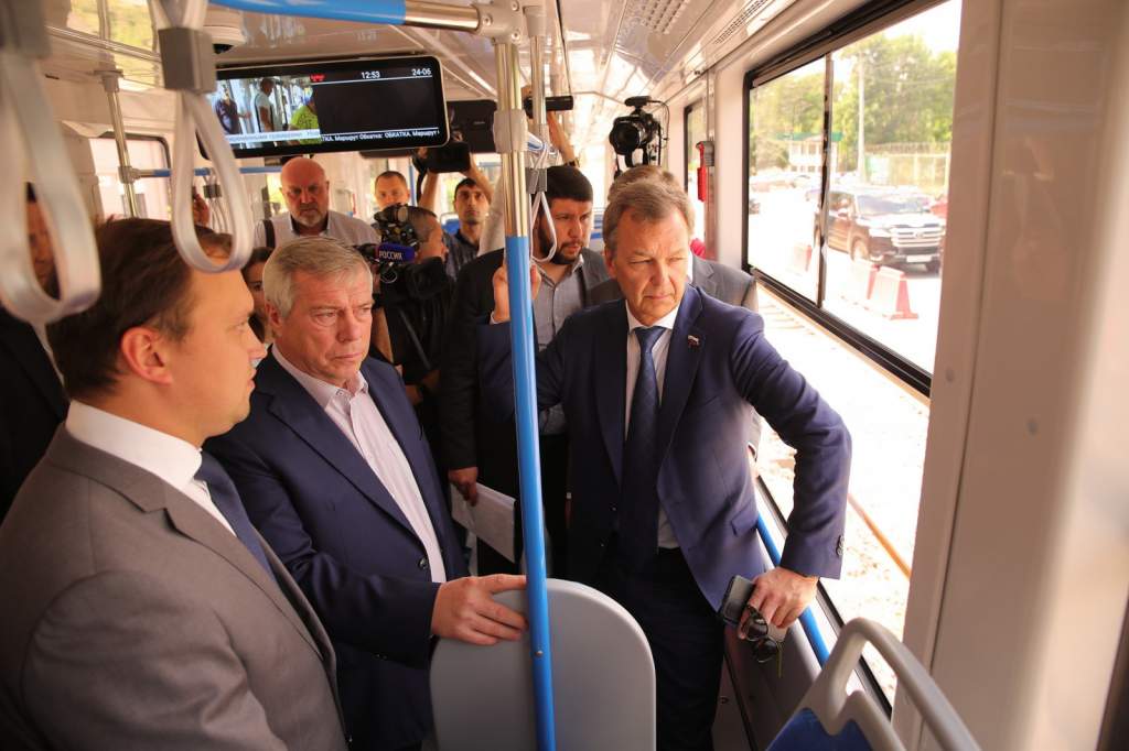 В Таганроге губернатор проинспектировал трамвайный маршрут № 9