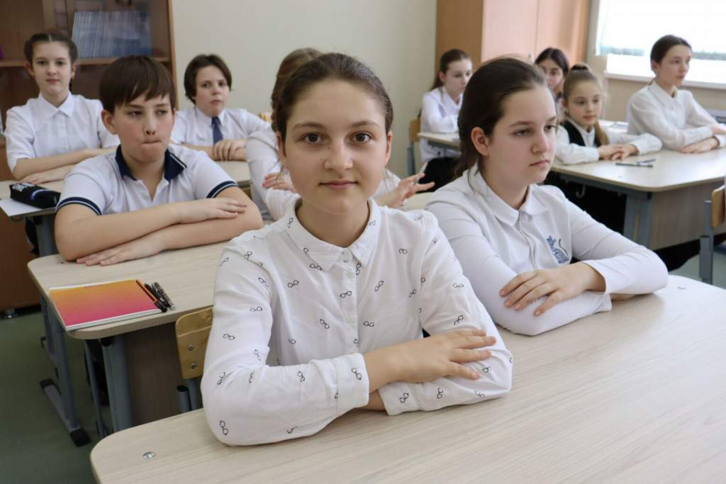 Дети Донбасса получат единовременные выплаты на подготовку к школе