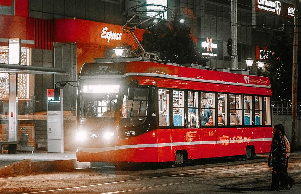 Таганрогские трамваи можно отследить по Яндекс Картам