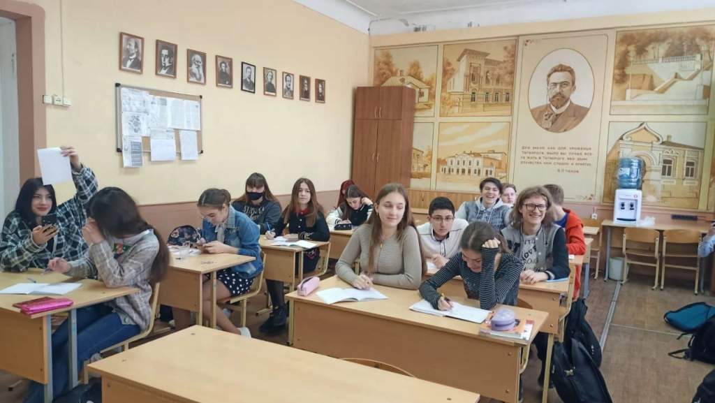 Таганрогская гимназия имени Чехова получила грант