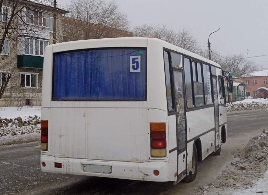 В Таганроге с водителями, курившими в маршрутках, проведут беседы