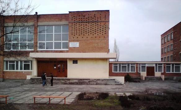 В общежитии строительного техникума Таганрога продолжат ремонт