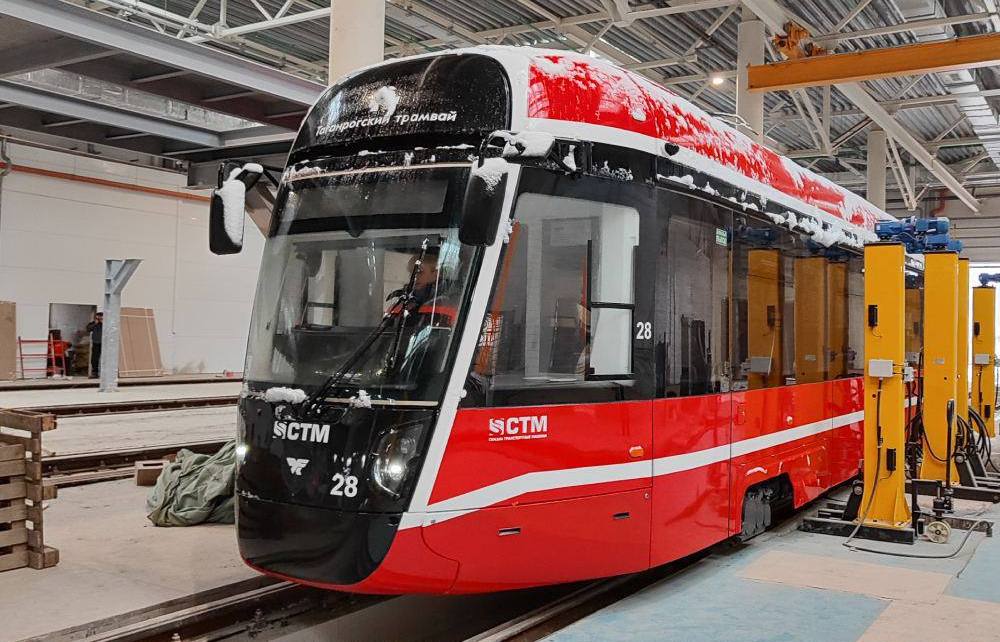 Новую эстакаду обкатывают в трамвайном депо Таганрога