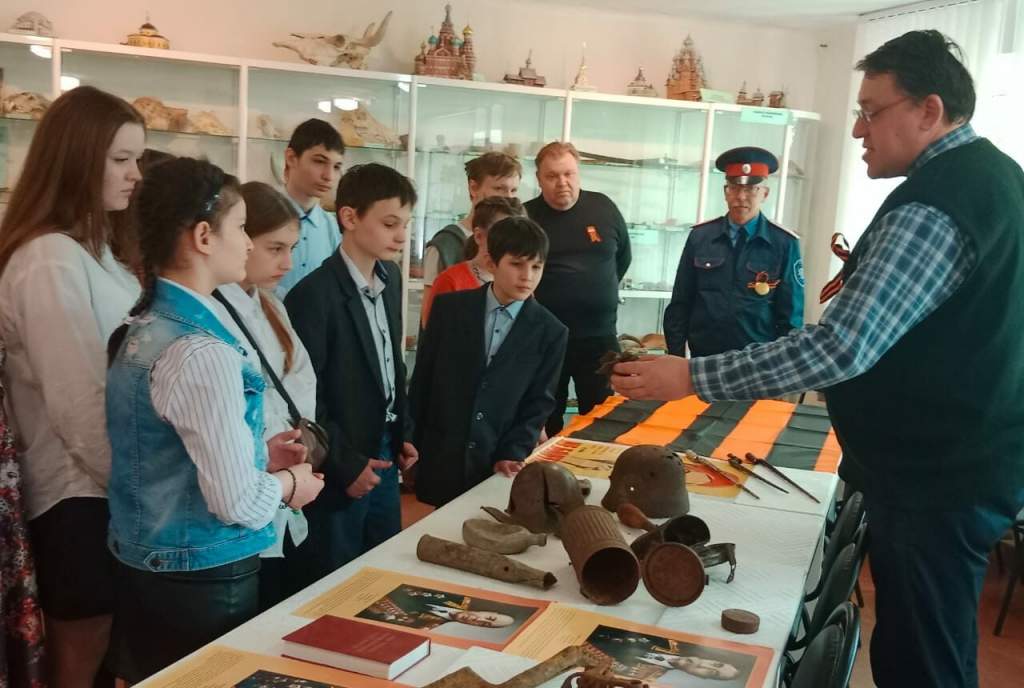 Увидеть историю: для юных таганрожцев организовали экскурсию в музей