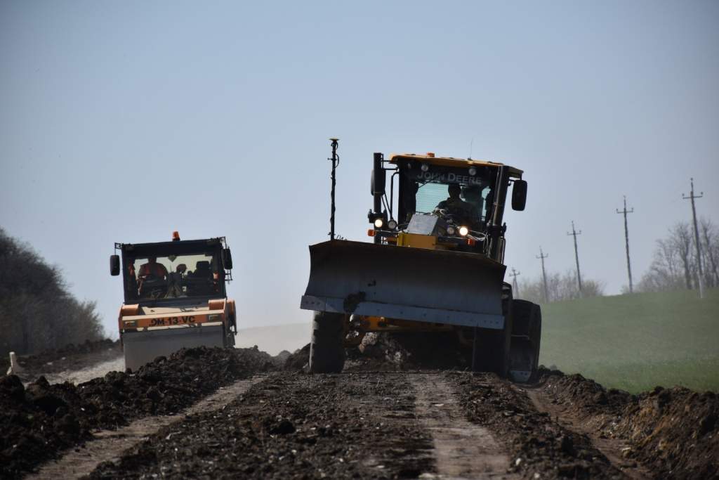 110 км сельских дорог отремонтируют на Дону в 2023 году