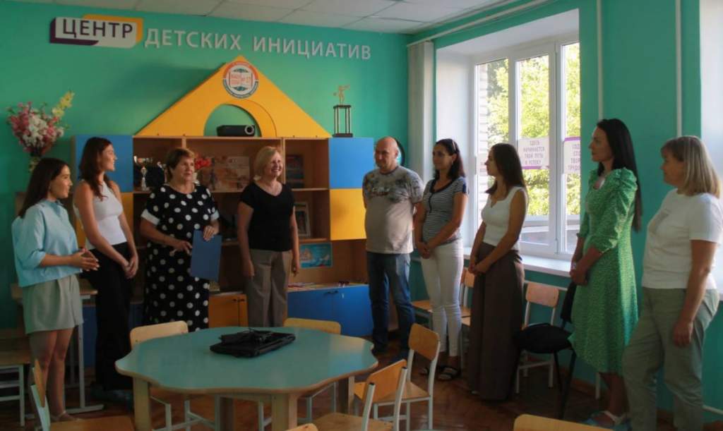 Совет женщин Таганрога проверил готовность 27-й школы к учебному году
