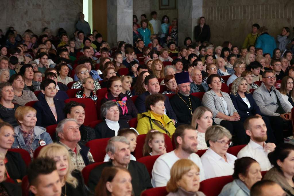 В Международный день семьи в Таганроге чествовали трудовые династии