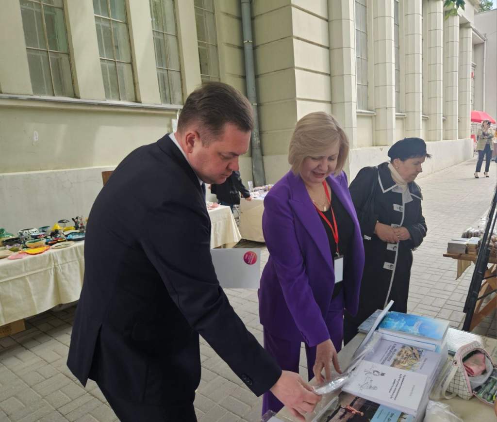 В Таганроге открылась книжная ярмарка