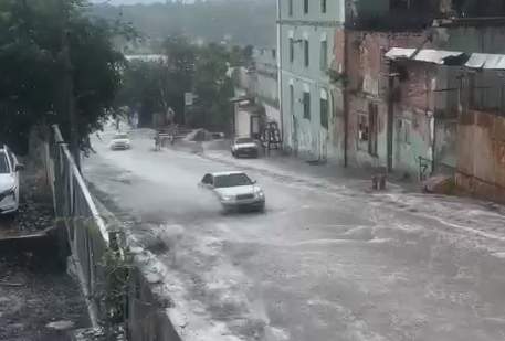 Мощный ливень 9 июня затопил улицы Ростова